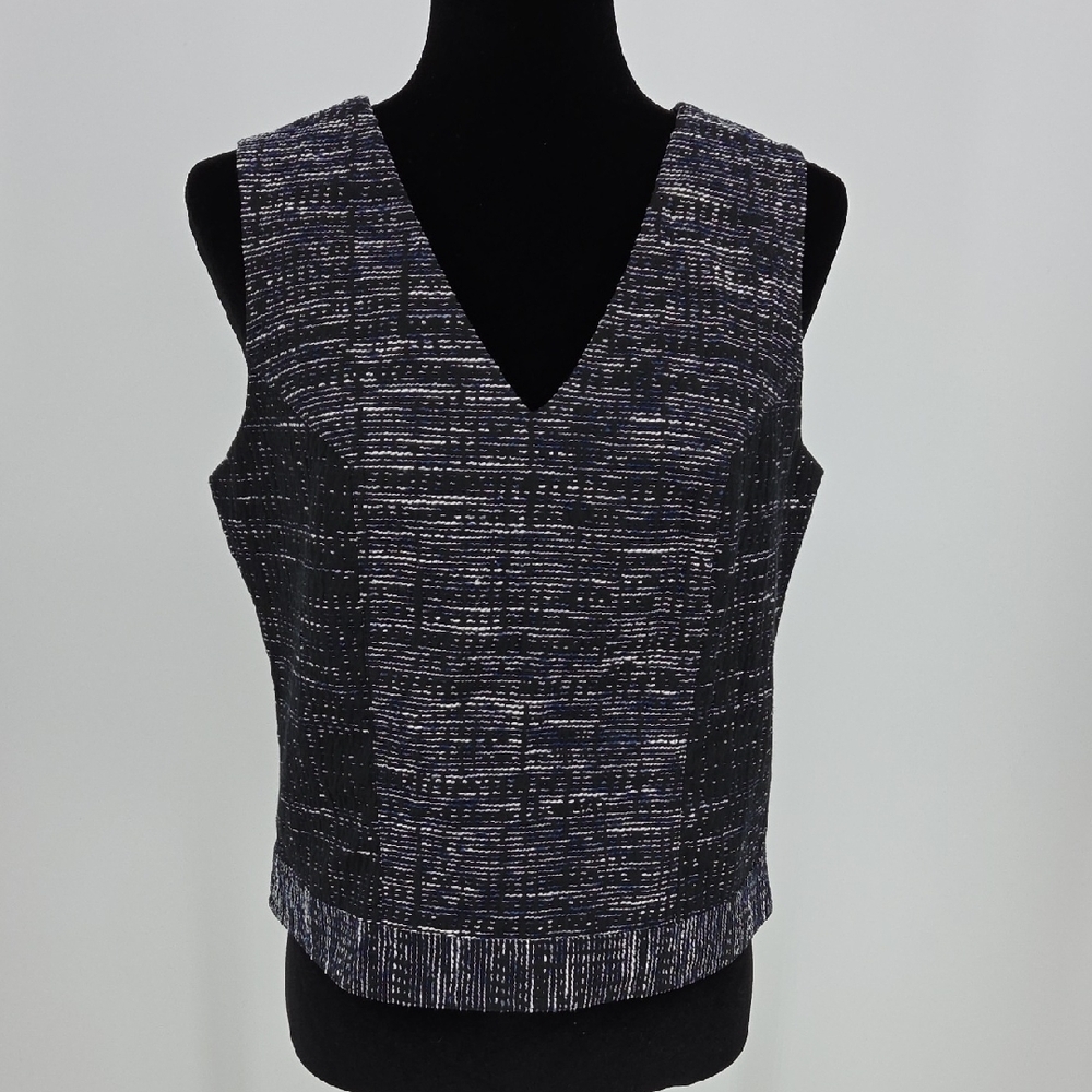 Banana Republic l 8 Black Navy Tailored Structured Slub Tweed V-Neck Shell Top